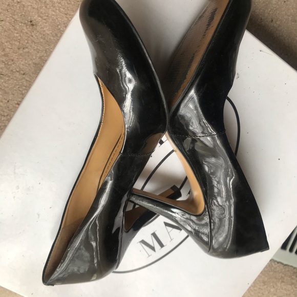 Nine West patent pumps size 7. Round Toe - Picture 2 of 4